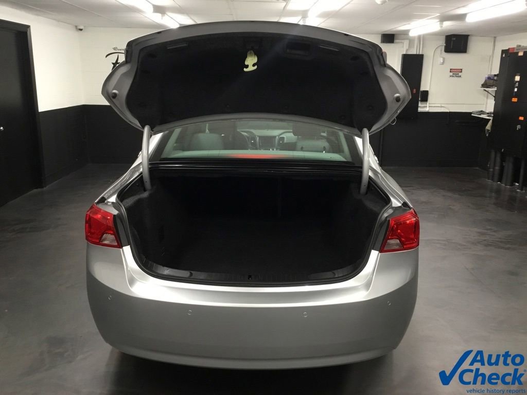 Used 2015 Chevrolet Impala LS w/ LS Convenience Package image 12