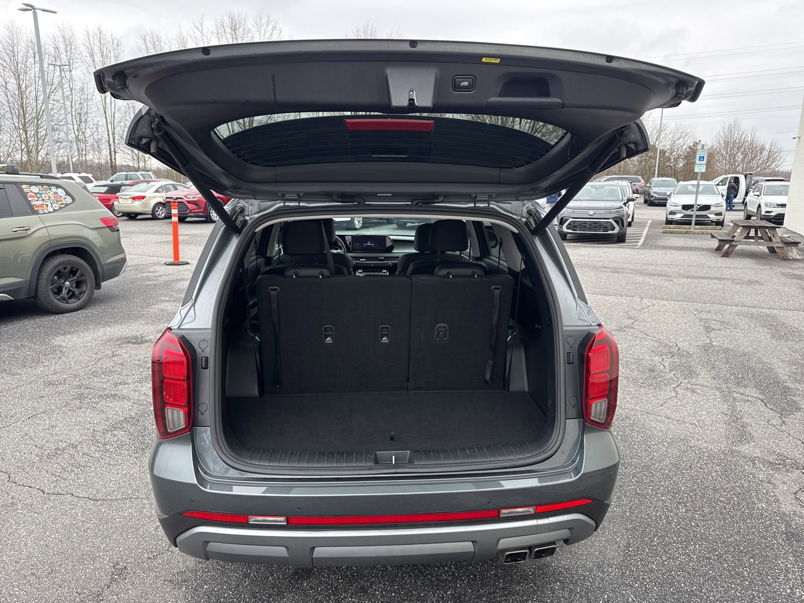 Used 2025 Hyundai Palisade SEL image 10