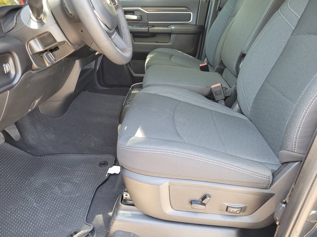 Used 2025 RAM 2500 Big Horn AWD/4WD image 20