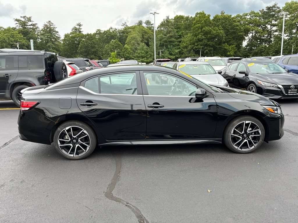 Certified 2025 Nissan Sentra SR FWD image 8