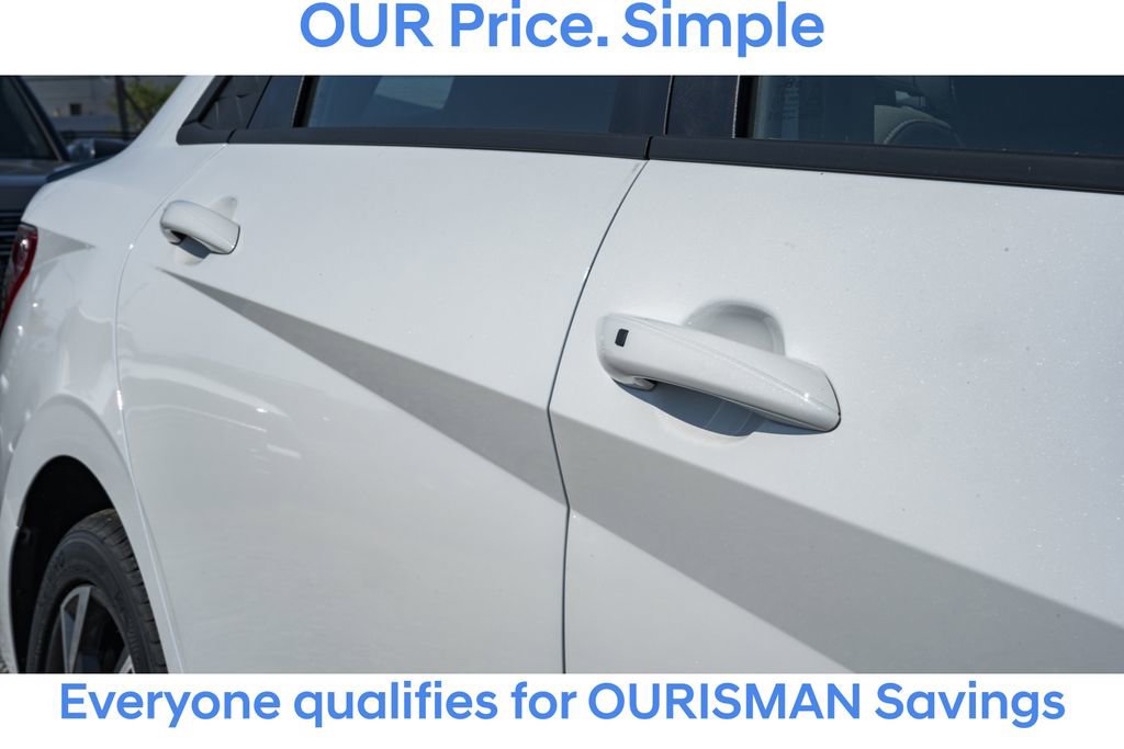 New 2025 Hyundai Elantra Sport image 12