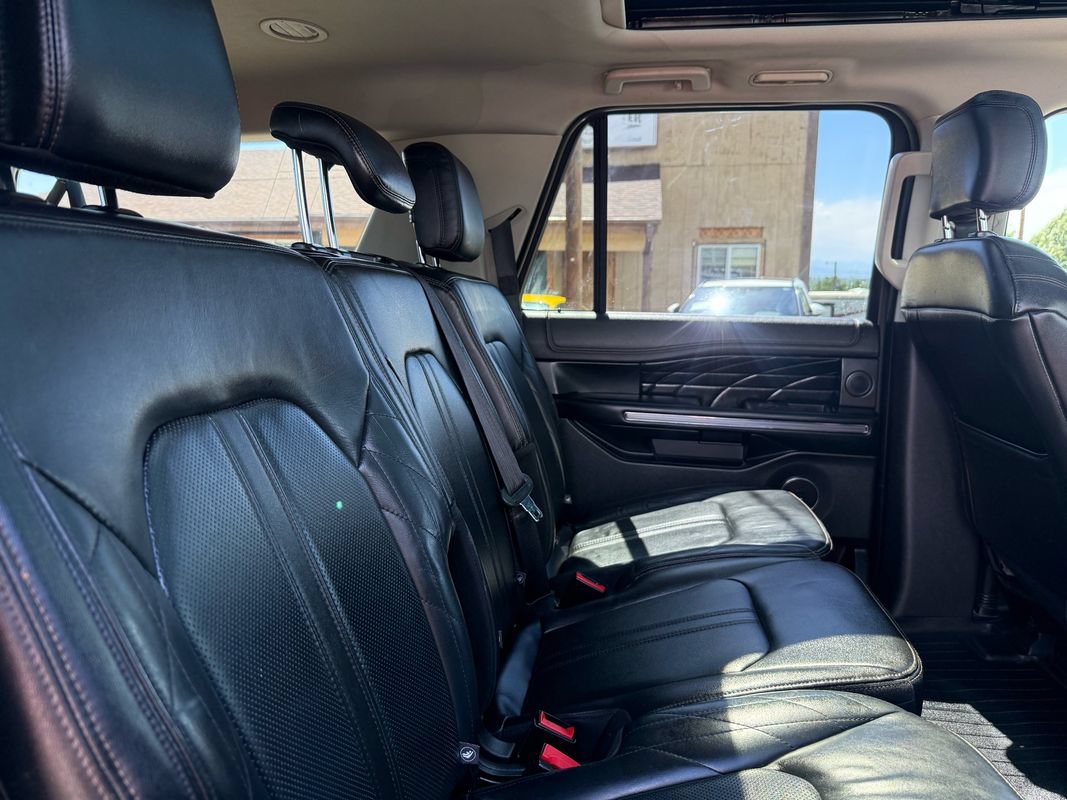 Used 2018 Ford Expedition Max Platinum AWD/4WD image 22