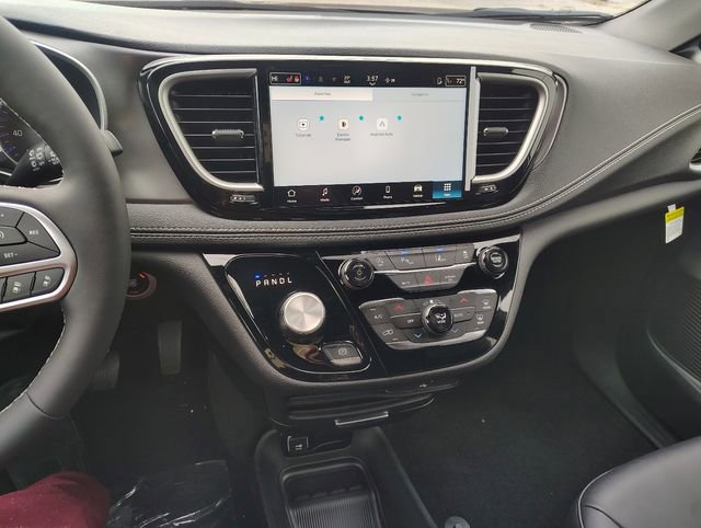 New 2026 Chrysler Pacifica Select image 22