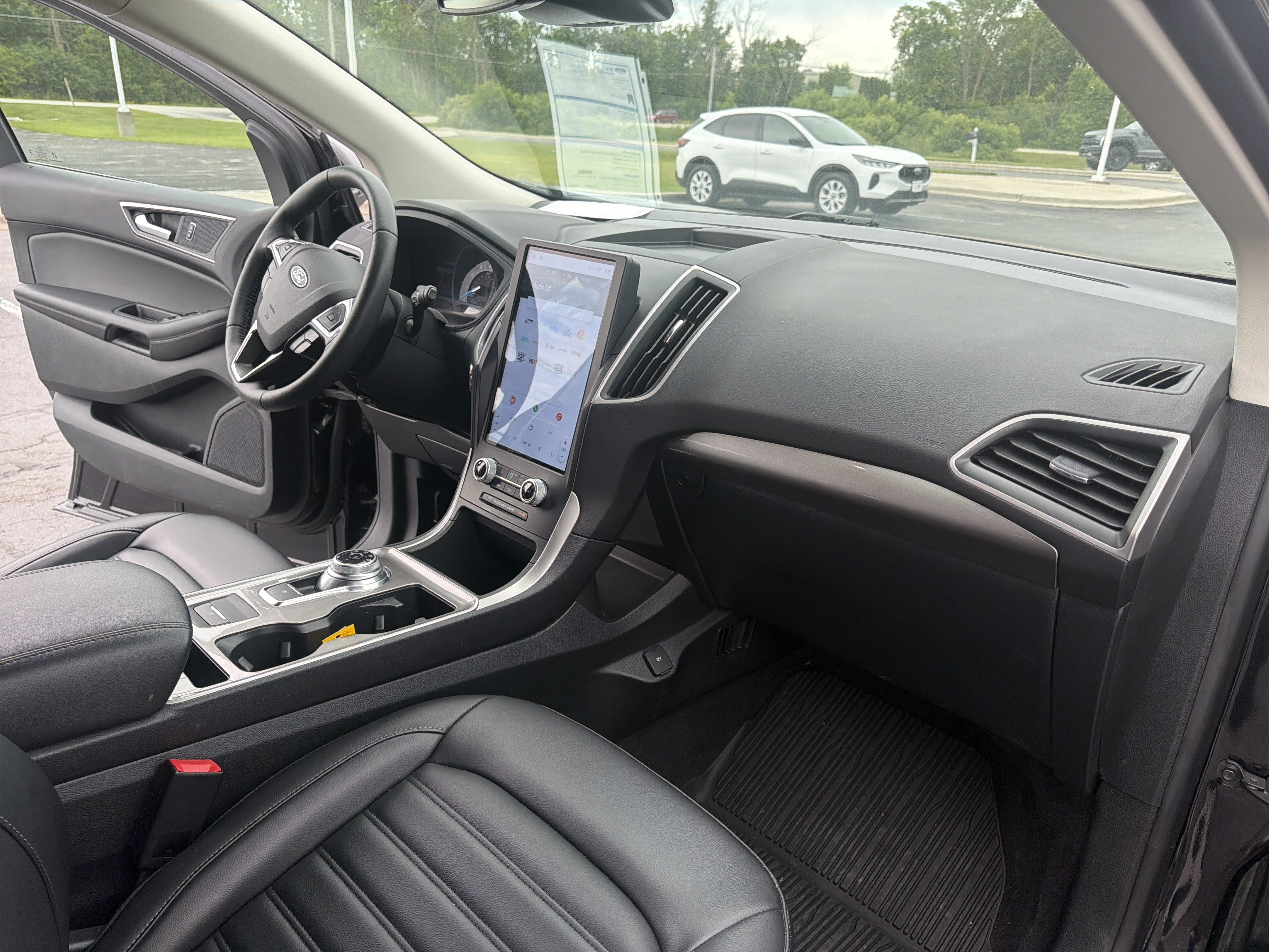 Certified 2024 Ford Edge SEL w/ Convenience Package AWD/4WD image 30