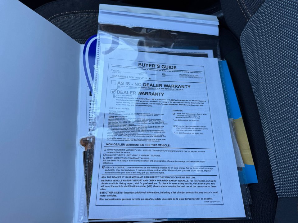 Used 2021 Chevrolet Traverse LT image 37