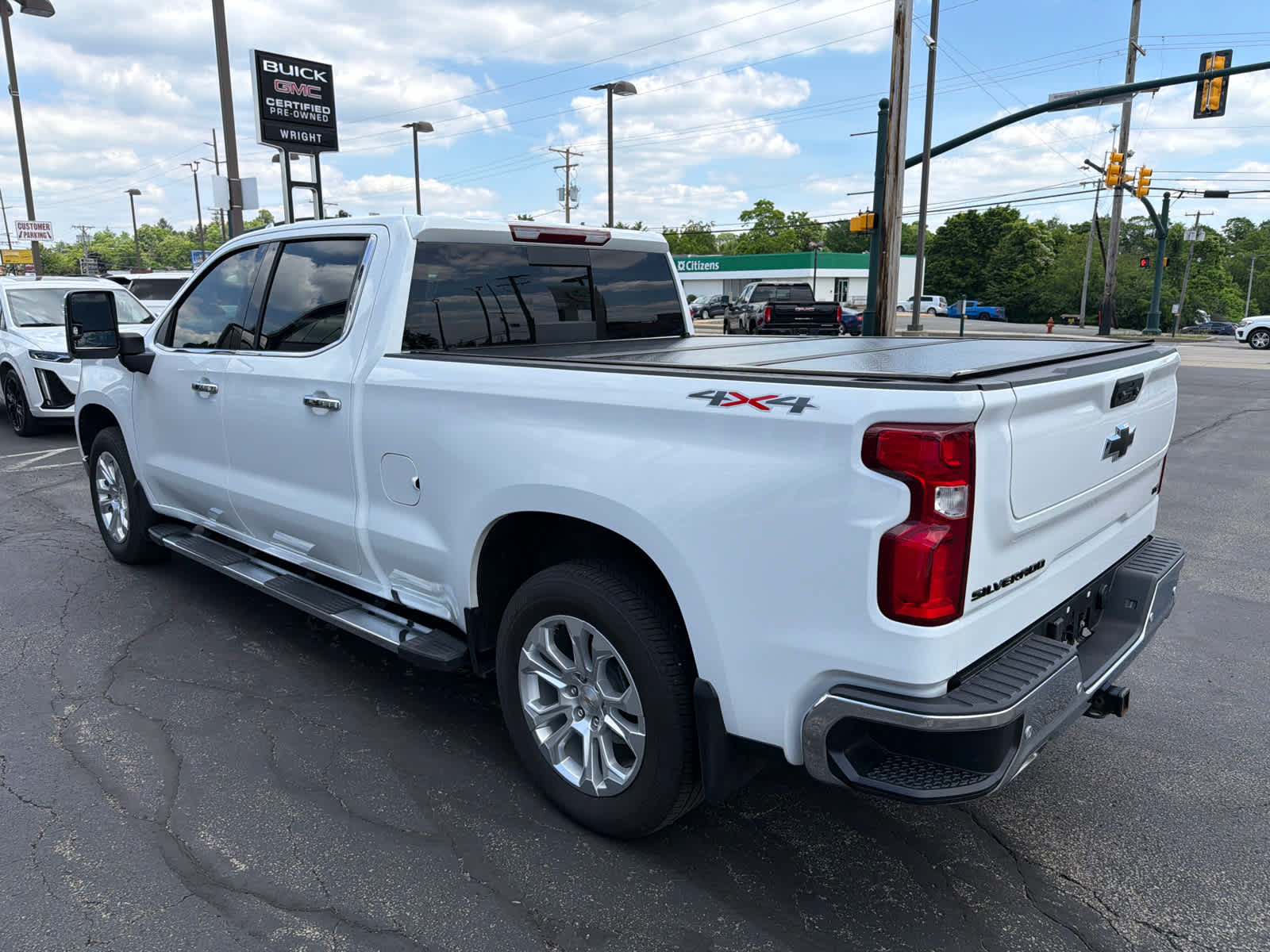 Used 2024 Chevrolet Silverado 1500 LTZ w/ LTZ Premium Package AWD/4WD image 2