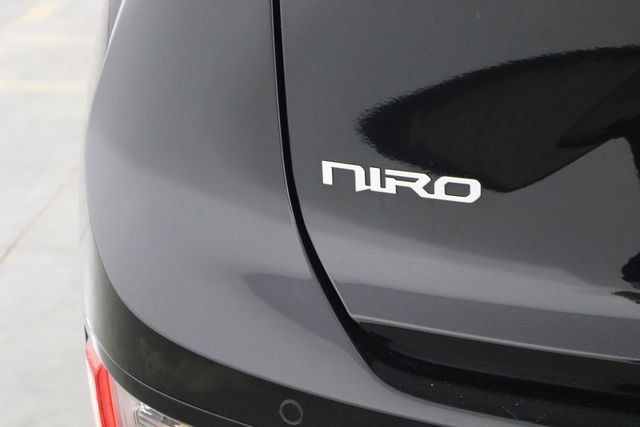 Used 2025 Kia Niro Wind w/ Wind Preserve Package FWD image 41