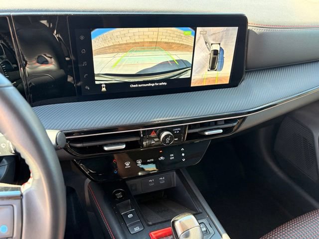 Used 2025 Nissan Kicks SR AWD/4WD image 17