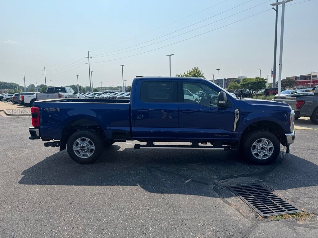 New 2026 Ford F350 XLT w/ XLT Premium Package AWD/4WD image 3