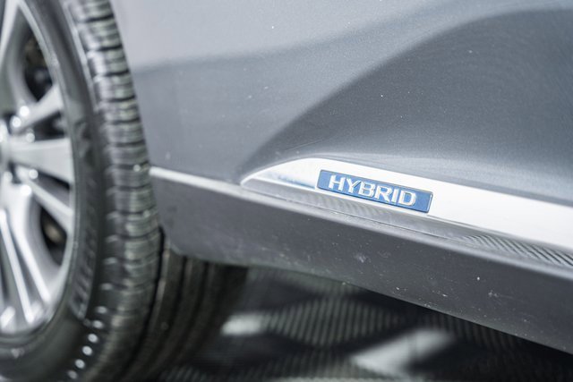 Used 2013 Lexus RX 450h AWD image 20