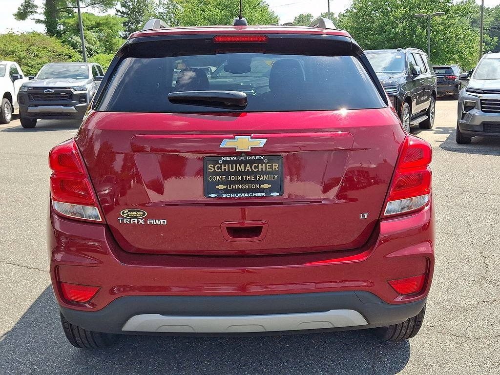 Used 2018 Chevrolet Trax LT w/ LT Convenience Package AWD/4WD image 5
