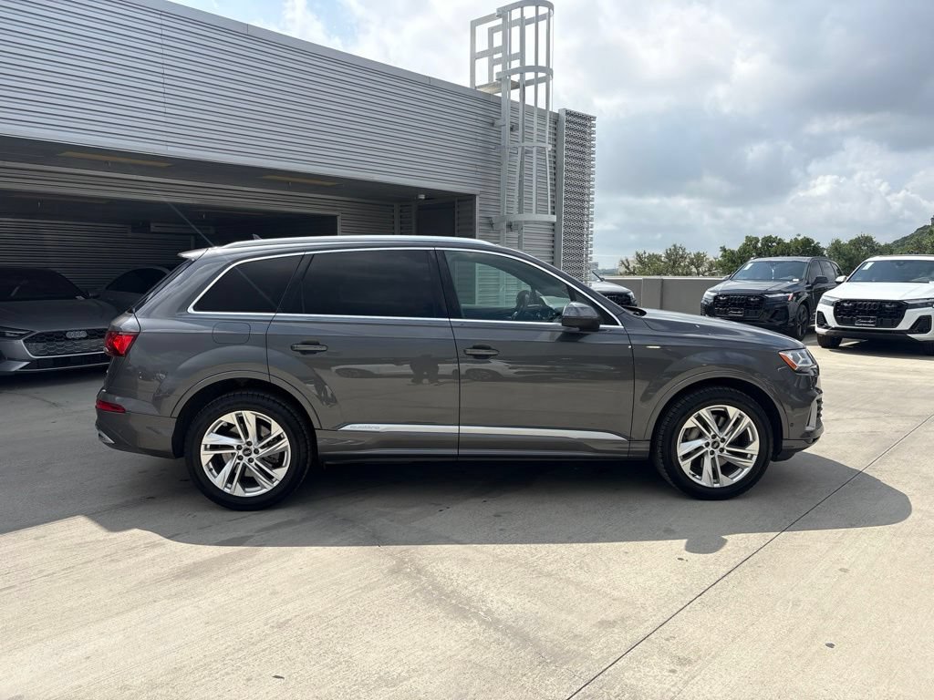 Used 2021 Audi Q7 3.0T Premium Plus AWD/4WD image 4