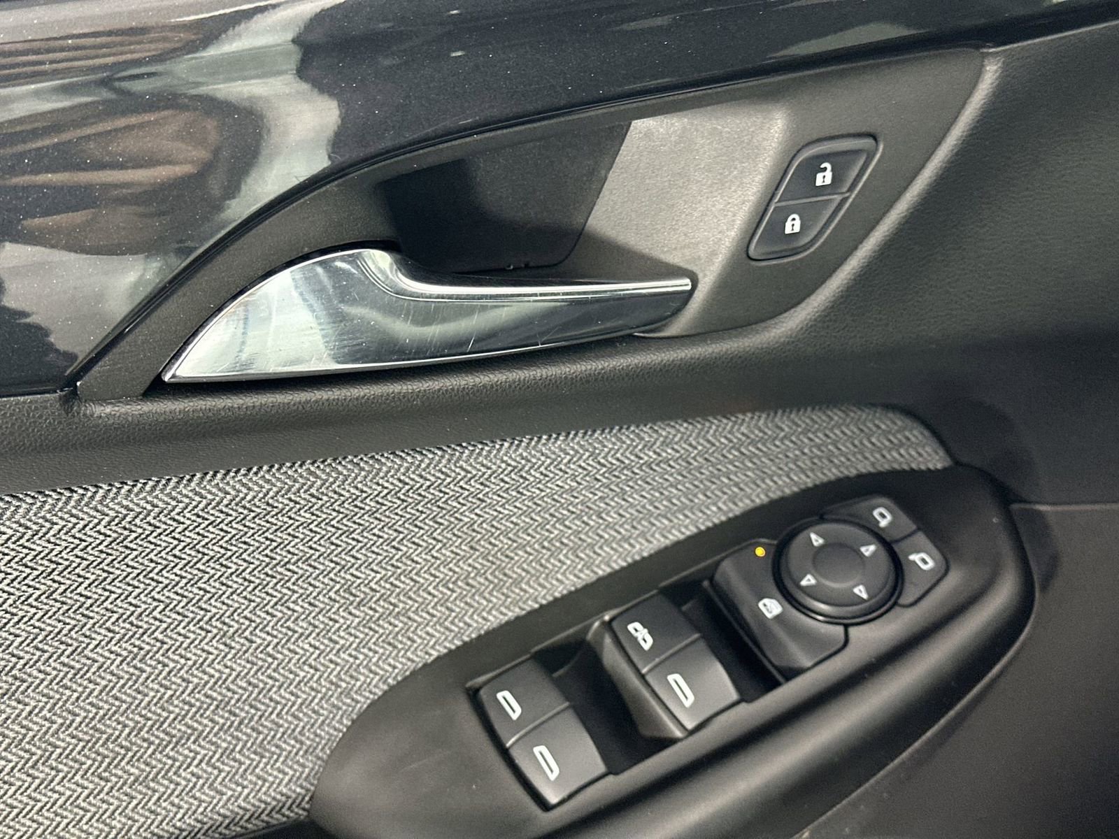 Used 2025 Chevrolet TrailBlazer LS w/ LS Convenience Package image 13