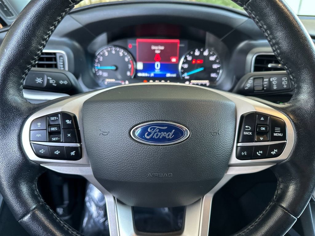 Certified 2021 Ford Explorer XLT w/ Equipment Group 202A RWD image 24