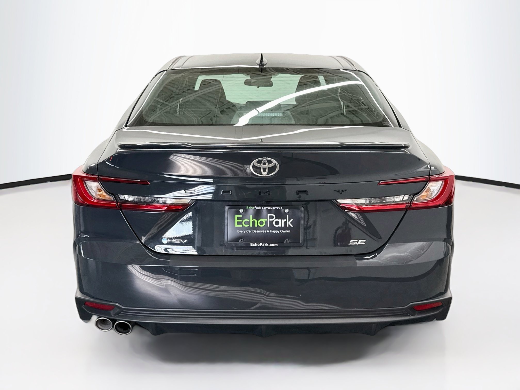 Used 2026 Toyota Camry SE FWD image 7