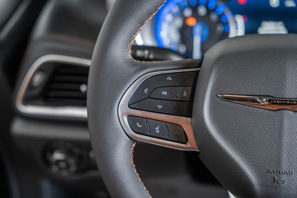 New 2026 Chrysler Pacifica Pinnacle image 27