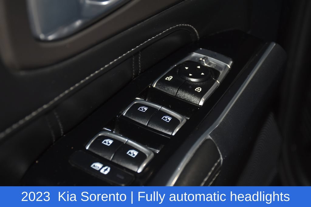 Used 2023 Kia Sorento SX AWD/4WD image 24