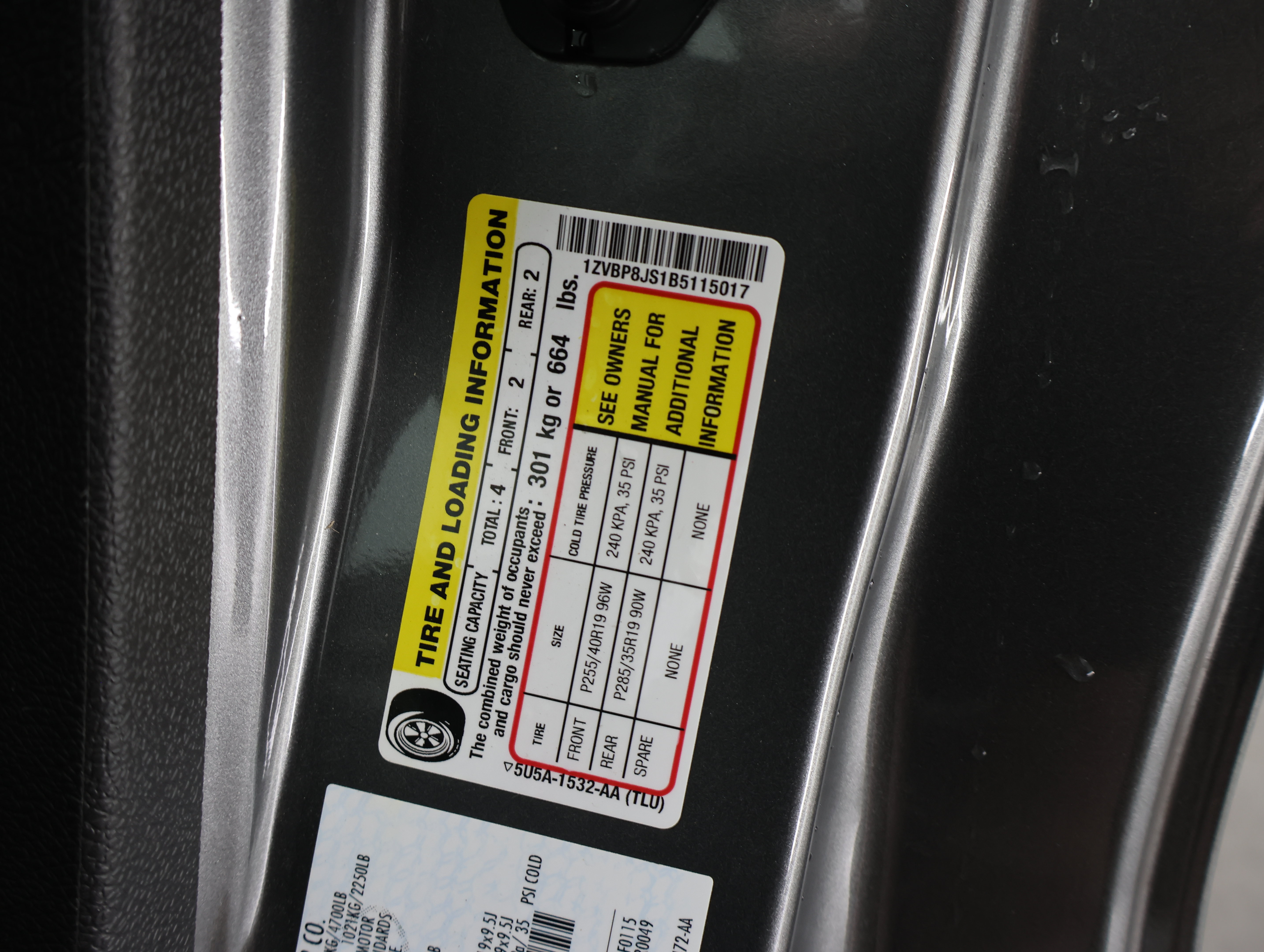 Used 2011 Ford Mustang Shelby GT500 RWD image 50