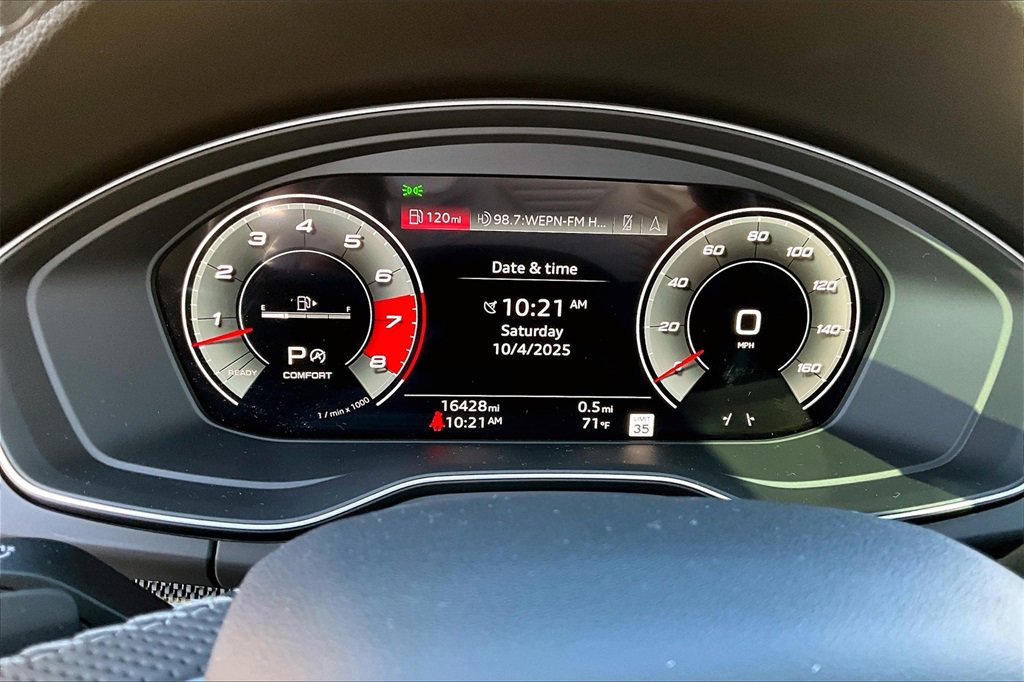 Used 2024 Audi SQ5 Prestige image 13