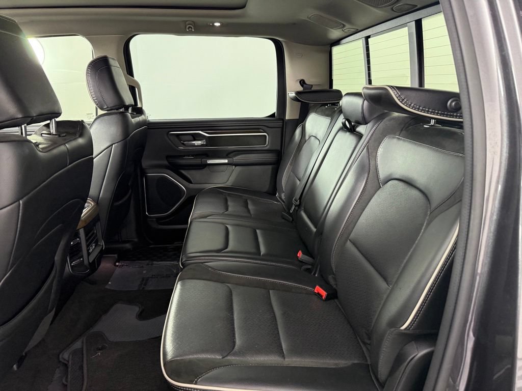 Used 2022 RAM 1500 Laramie AWD/4WD image 18