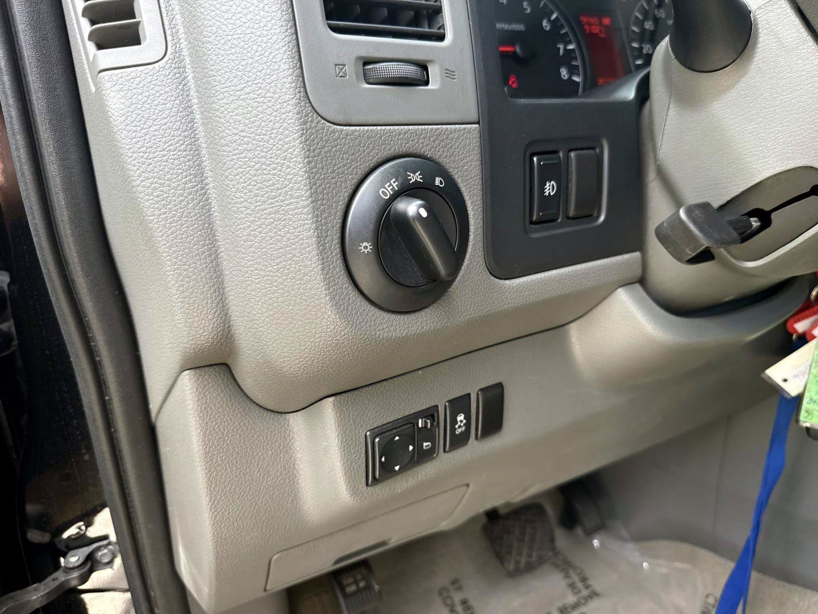 Used 2020 Nissan NV 3500 SL RWD image 16