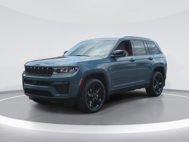 New 2026 Jeep Grand Cherokee Limited w/ Limited Altitude Package AWD/4WD image 1