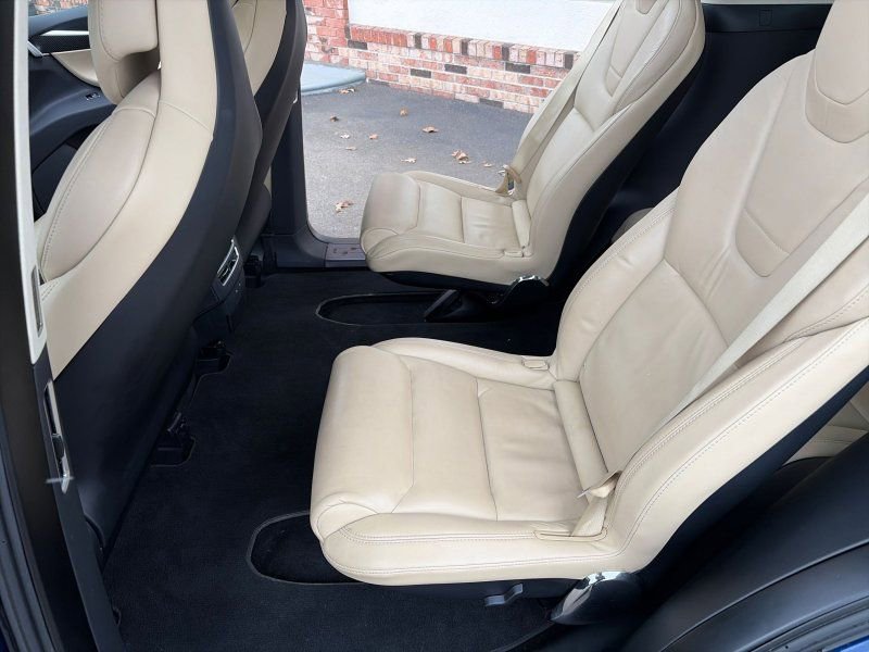 Used 2017 Tesla Model X 100D image 12