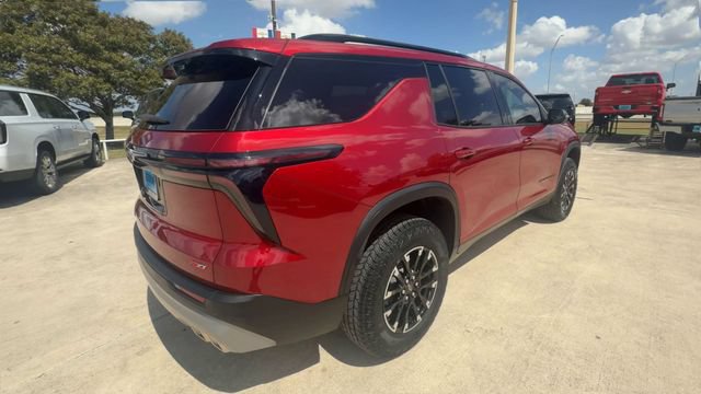 Certified 2026 Chevrolet Traverse Z71 w/ Driver Confidence Package AWD/4WD image 8