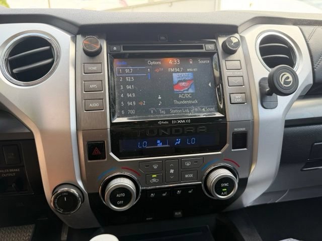 Used 2017 Toyota Tundra 4x4 CrewMax image 22