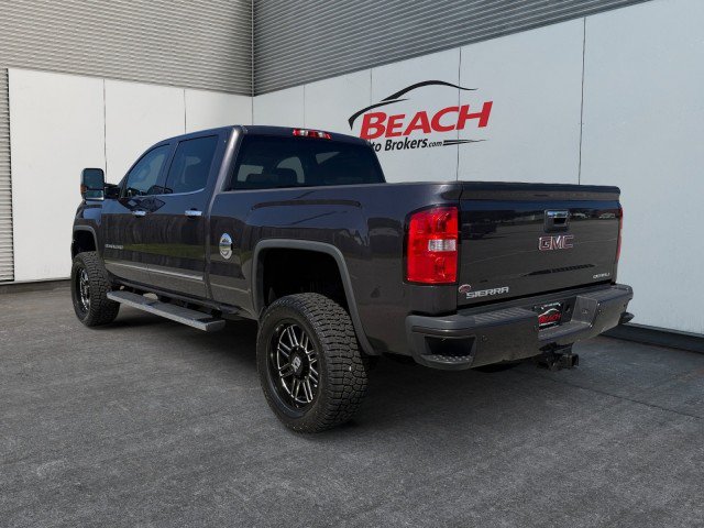 Used 2015 GMC Sierra 3500 Denali w/ Duramax Plus Package AWD/4WD image 9