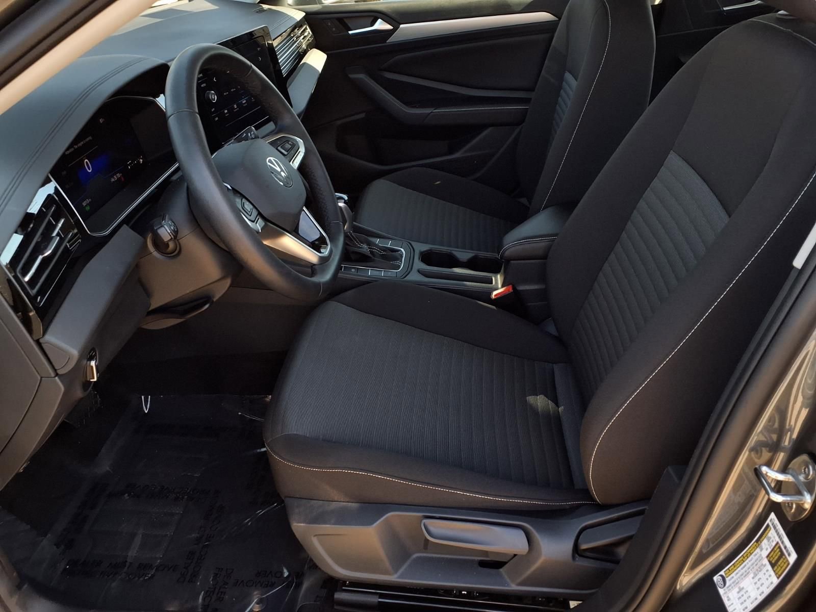 Certified 2025 Volkswagen Jetta S image 19