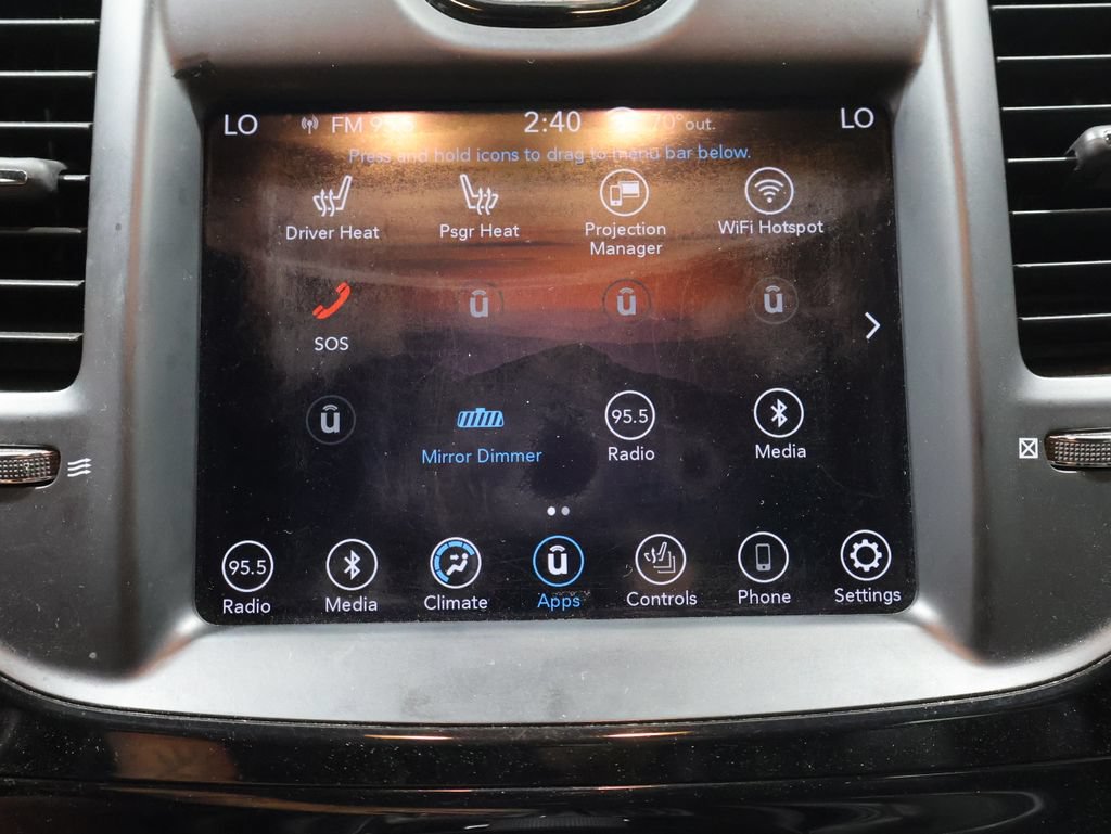 Used 2018 Chrysler 300 S AWD/4WD image 31