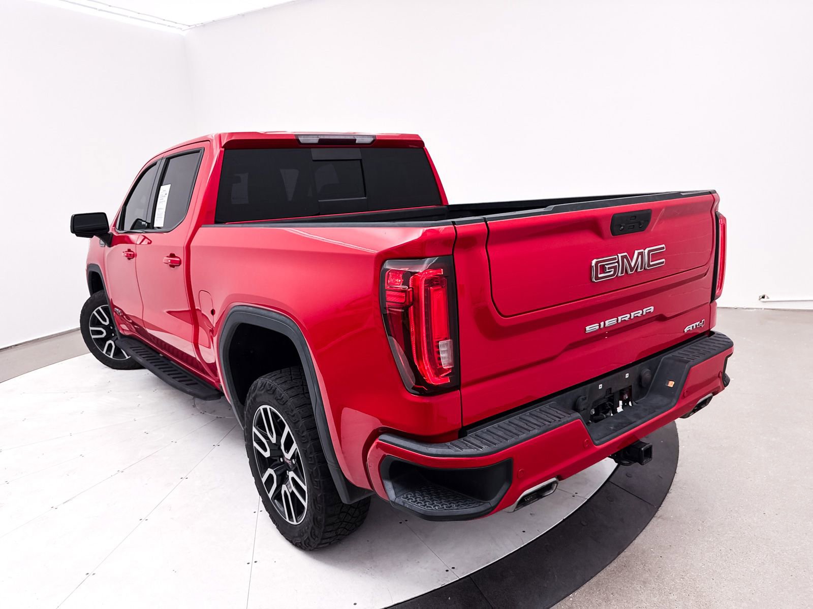 Used 2021 GMC Sierra 1500 AT4 w/ AT4 Premium Package image 8