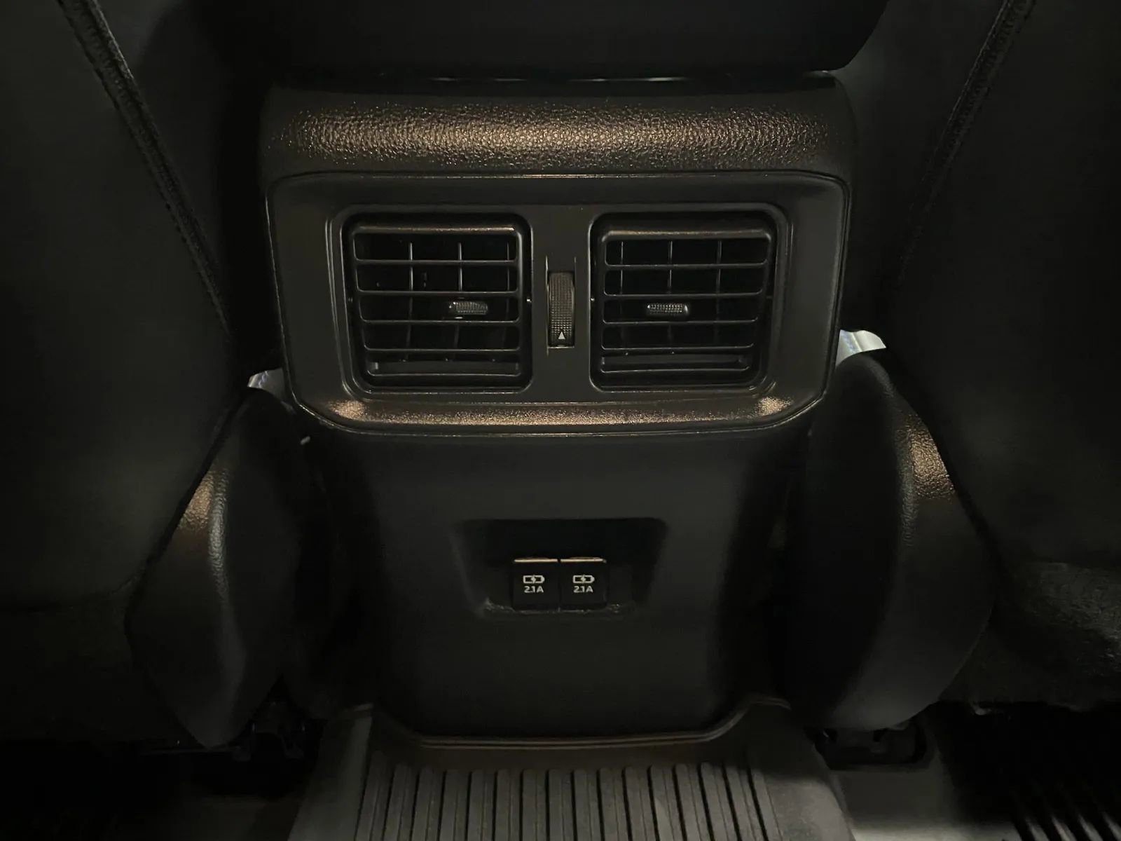 Used 2020 Toyota RAV4 XSE w/ XSE Grade Weather Package image 33