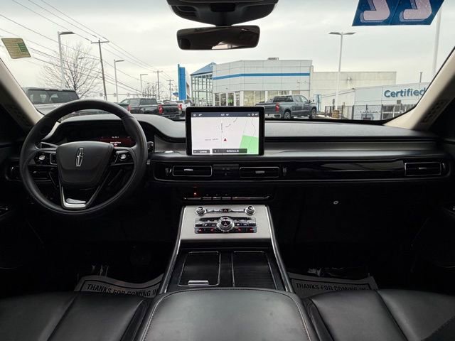 Used 2022 Lincoln Aviator AWD w/ Premium Package image 4