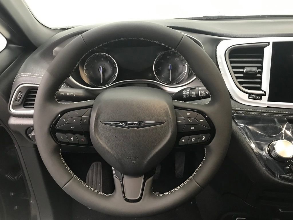 New 2026 Chrysler Pacifica Select w/ S Appearance Package image 14