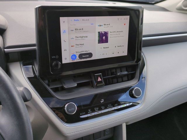 Certified 2023 Toyota Corolla Cross LE w/ Moonroof Package image 12