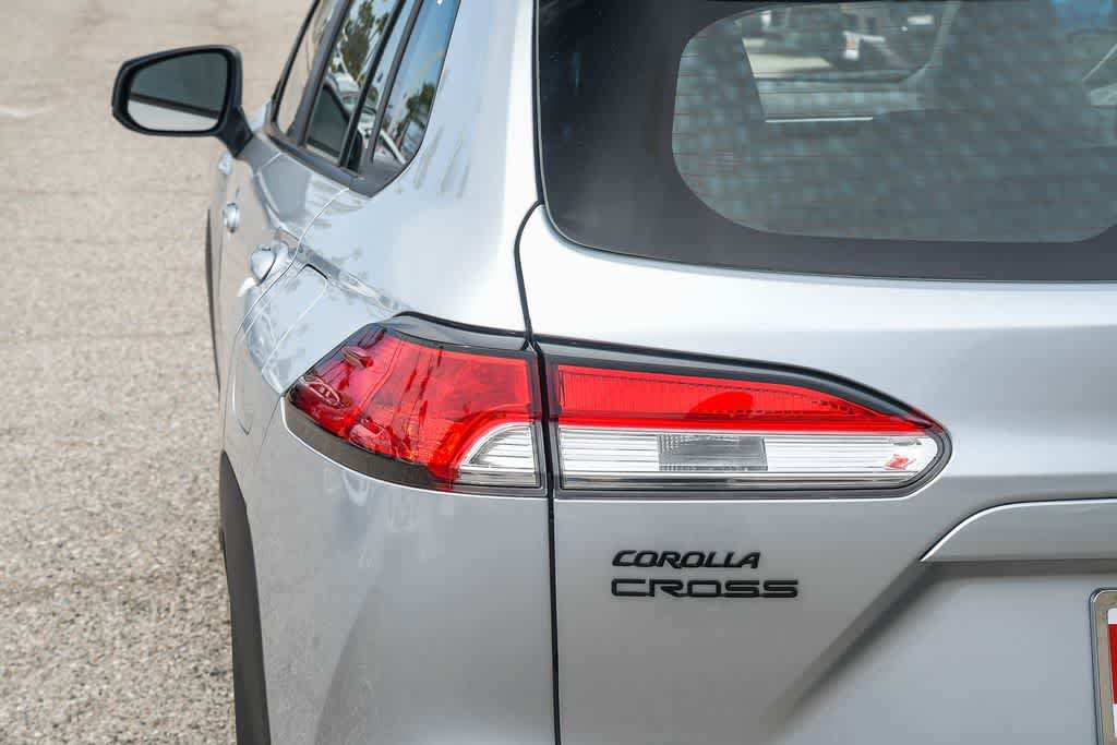 Used 2025 Toyota Corolla Cross AWD Hybrid image 6