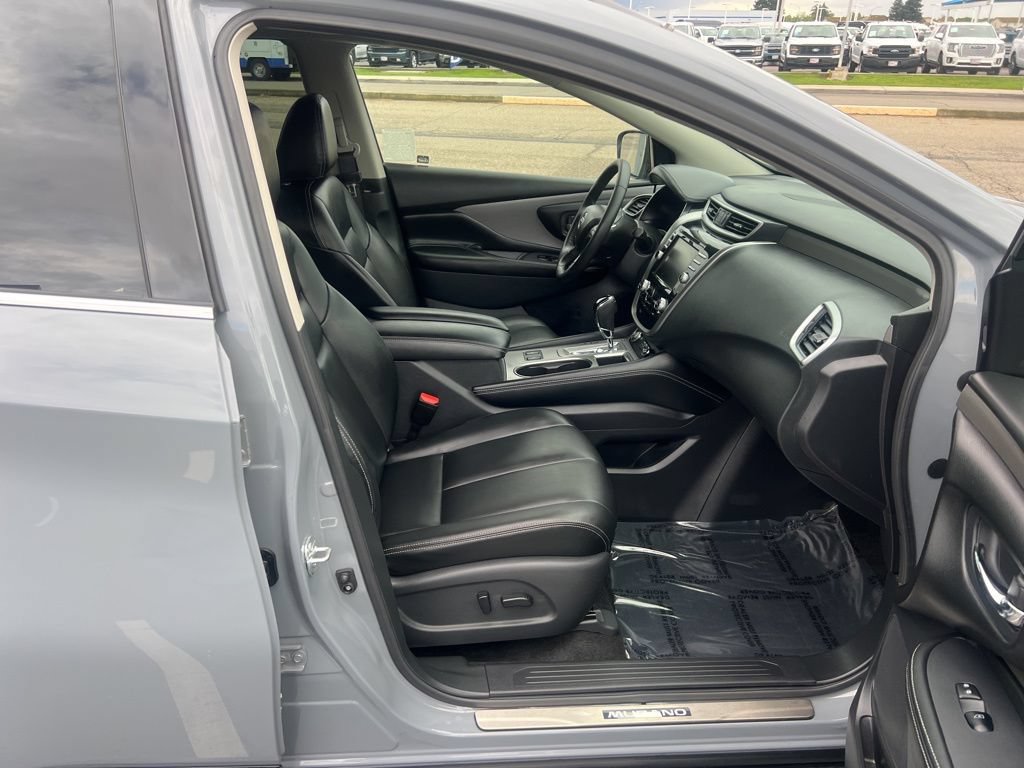 Used 2024 Nissan Murano SV w/ SV Midnight Edition Package AWD/4WD image 35