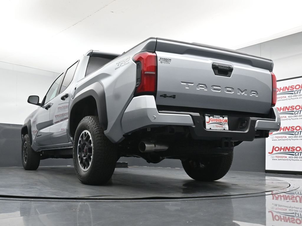 Used 2026 Toyota Tacoma TRD Off-Road w/ TRD Off Road Upgrade Package AWD/4WD image 39