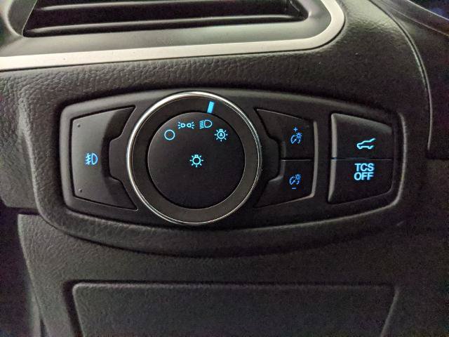 Certified 2022 Ford Edge SEL w/ Sport Appearance Package AWD/4WD image 13