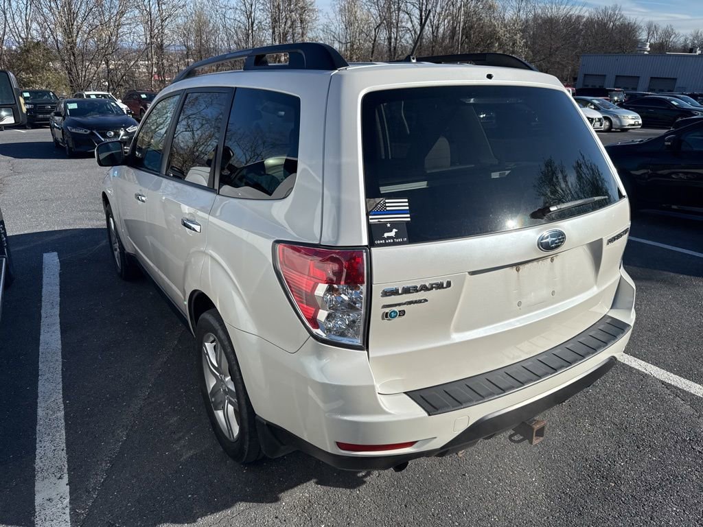 Used 2010 Subaru Forester 2.5X Premium image 3