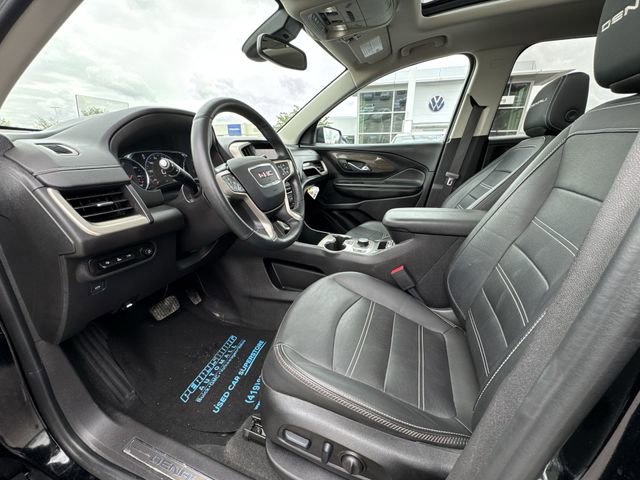 Used 2023 GMC Terrain Denali w/ Black Diamond Edition AWD/4WD image 10
