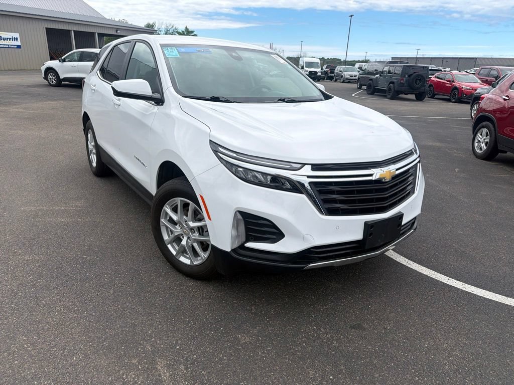 Used 2024 Chevrolet Equinox LT w/ LPO, Floor Liner Package AWD/4WD image 1