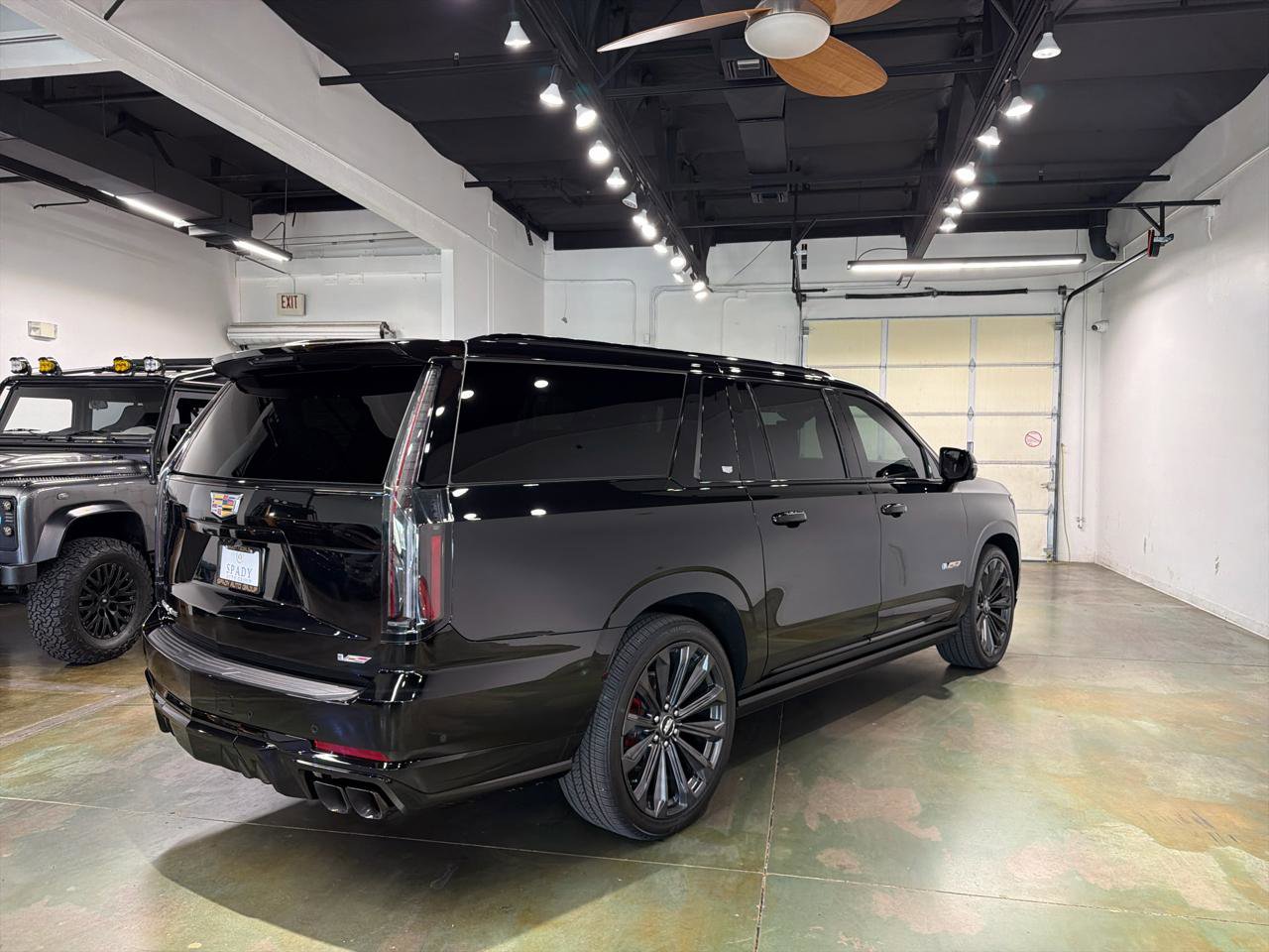 Used 2026 Cadillac Escalade ESV V image 8