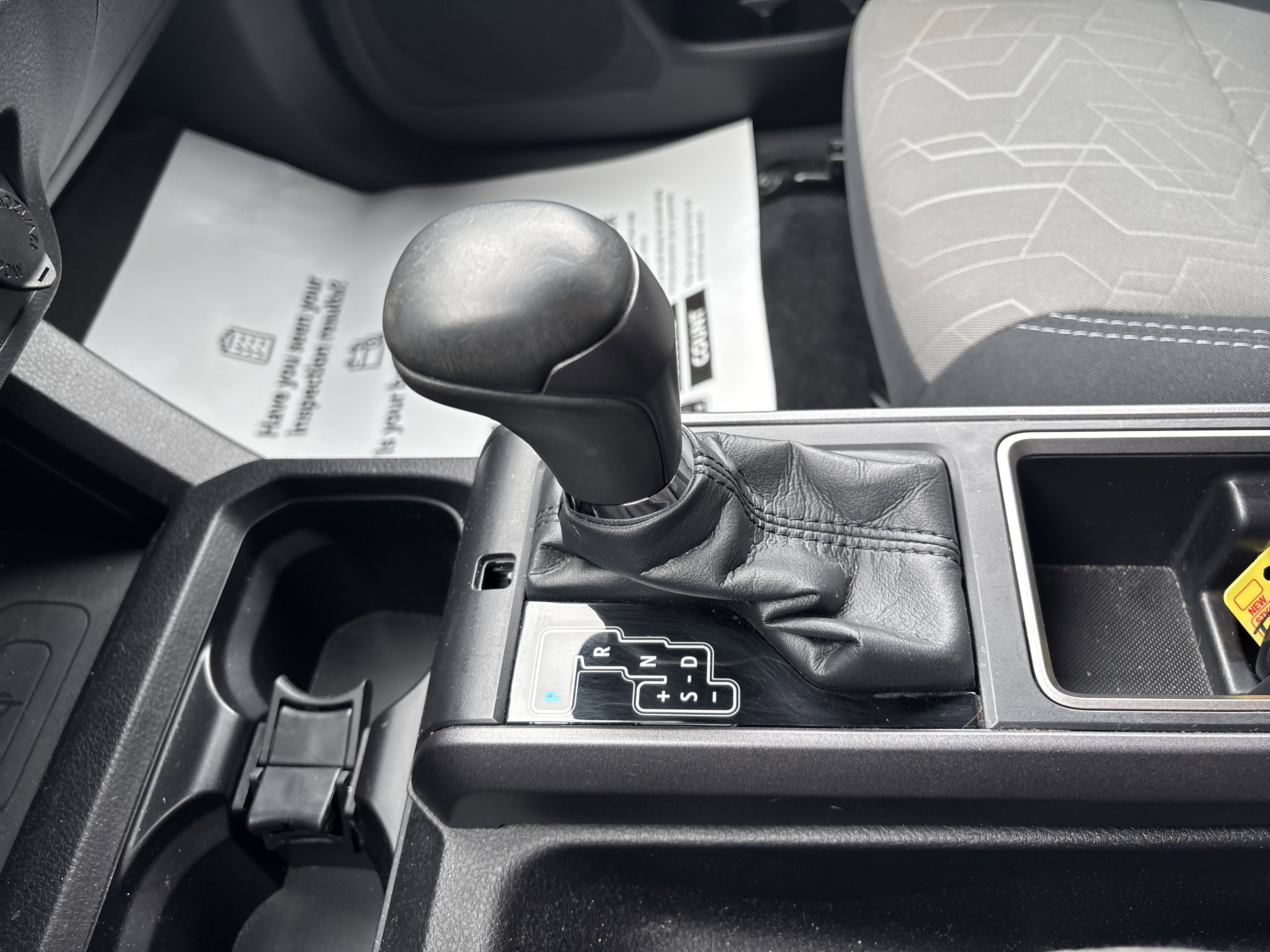 Used 2021 Toyota Tacoma TRD Sport w/ Technology Package image 23