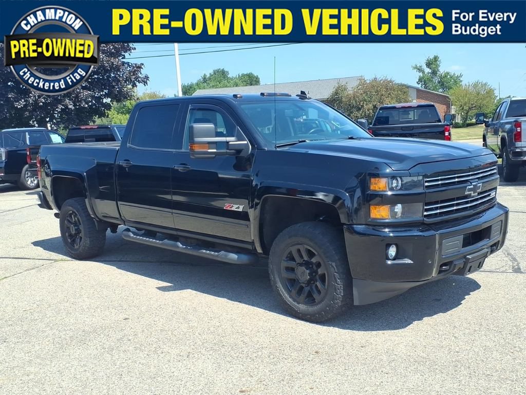 Used 2016 Chevrolet Silverado 2500 LT w/ Midnight Edition AWD/4WD video 1