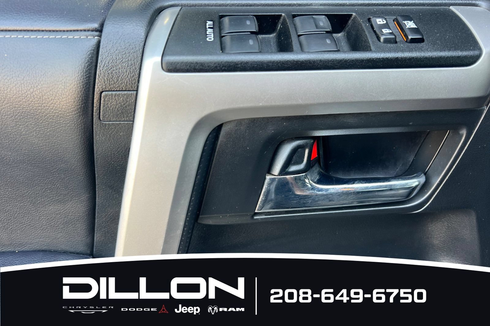 Used 2022 Toyota 4Runner SR5 AWD/4WD image 14