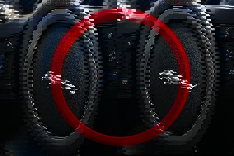 Used 2016 Jaguar F-TYPE S image 33