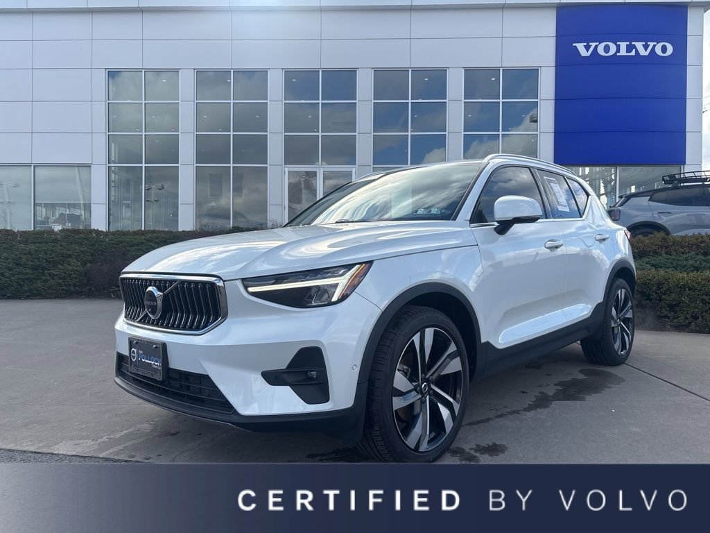 Certified 2023 Volvo XC40 B5 Plus w/ Protection Package Premier